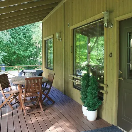 Forest House * Nasva (Saare)